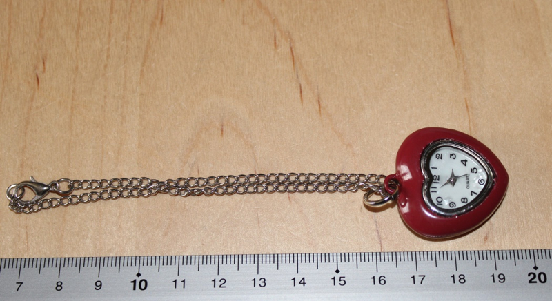 BKST-716   Kette Herzuhr